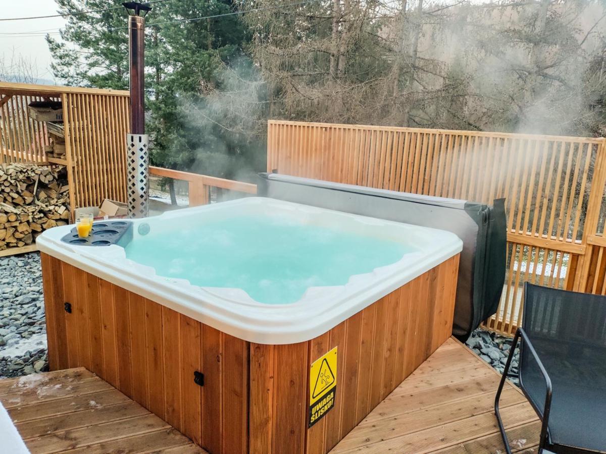 Projekt Swit - Domki Z Prywatna Jacuzzi I Sauna Живец Экстерьер фото