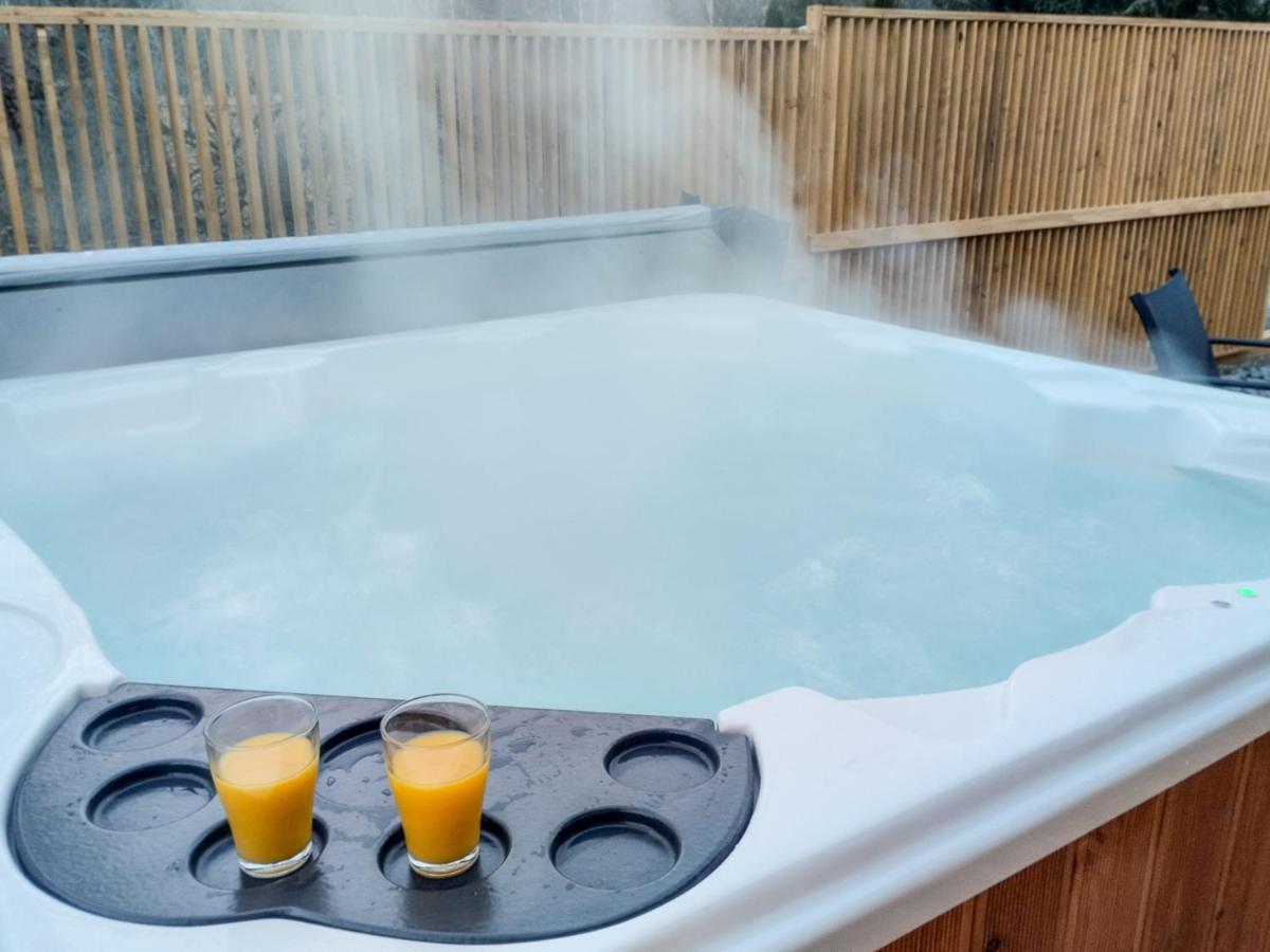 Projekt Swit - Domki Z Prywatna Jacuzzi I Sauna Живец Экстерьер фото