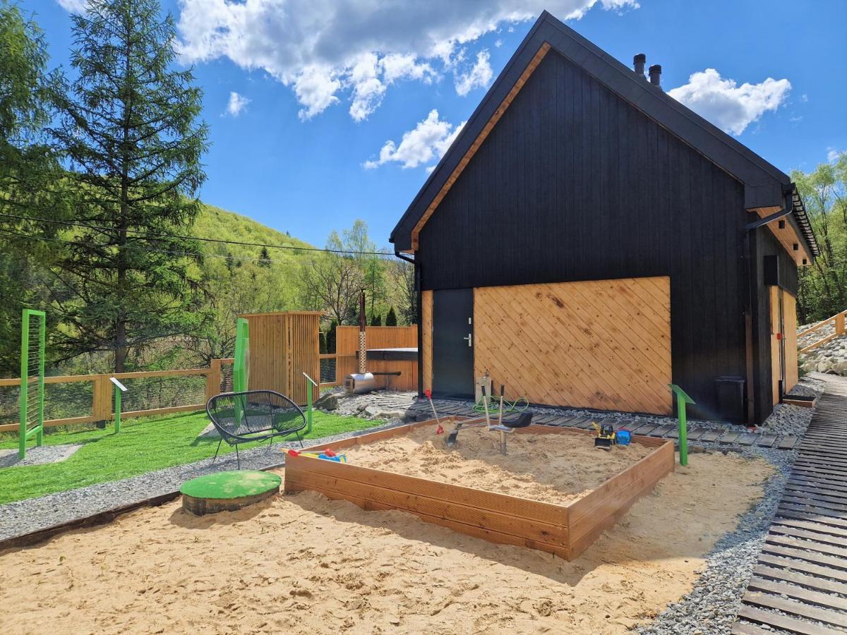 Projekt Swit - Domki Z Prywatna Jacuzzi I Sauna Живец Экстерьер фото
