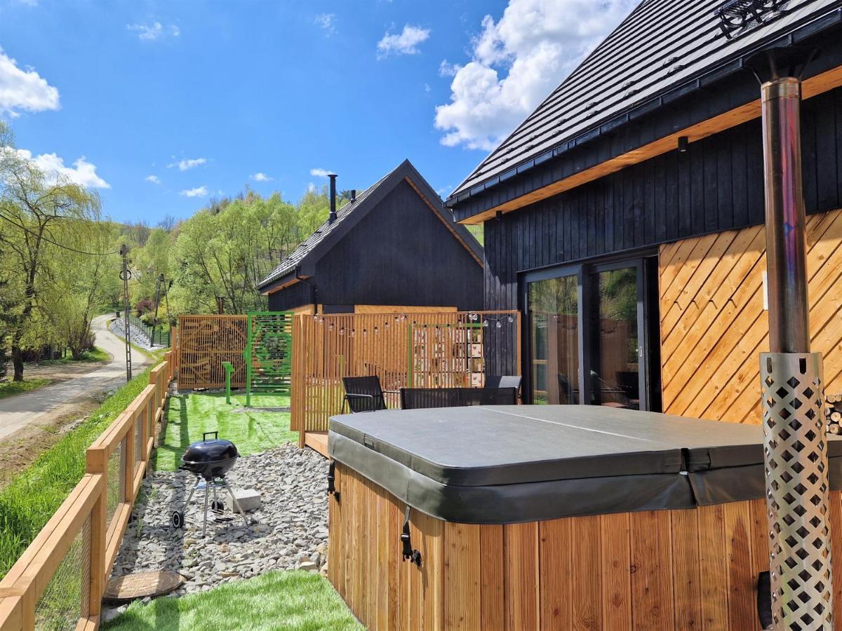 Projekt Swit - Domki Z Prywatna Jacuzzi I Sauna Живец Экстерьер фото